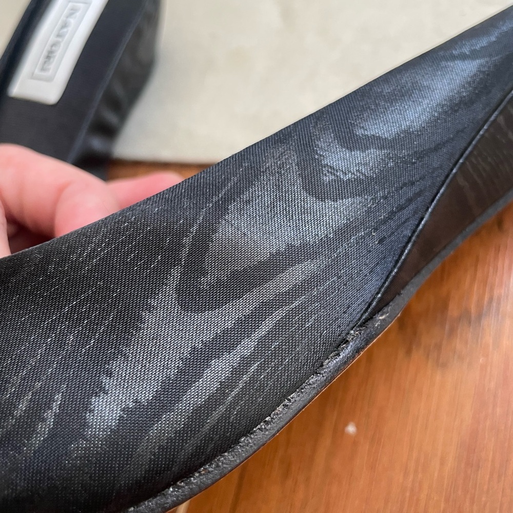 Vintage Natori satin slide mules with animal print and bow accents - Picture 10 of 11